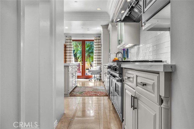 1036 Avenue C, Redondo Beach, California 90277, 5 Bedrooms Bedrooms, ,4 BathroomsBathrooms,Residential,For Sale,Avenue C,SB26075417