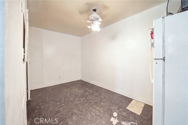 8205 Stanford Ave photo 28