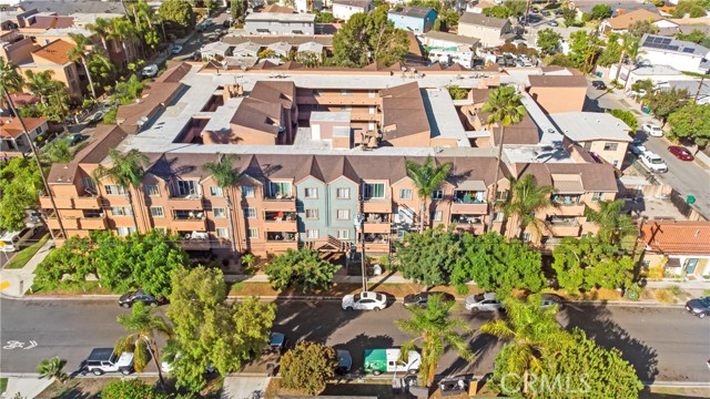 Detail Gallery Image 2 of 39 For 2507 E 15th #304,  Long Beach,  CA 90804 - 2 Beds | 2 Baths