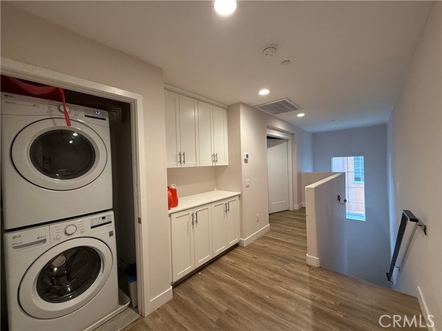 Detail Gallery Image 7 of 29 For 12762 Torch St #C,  Baldwin Park,  CA 91706 - 3 Beds | 4 Baths