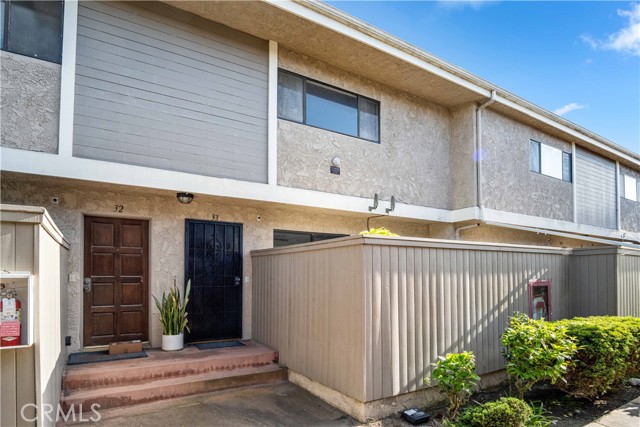 515 Meyer Lane, Redondo Beach, California 90278, 2 Bedrooms Bedrooms, ,1 BathroomBathrooms,Residential,Sold,Meyer,SB23074629