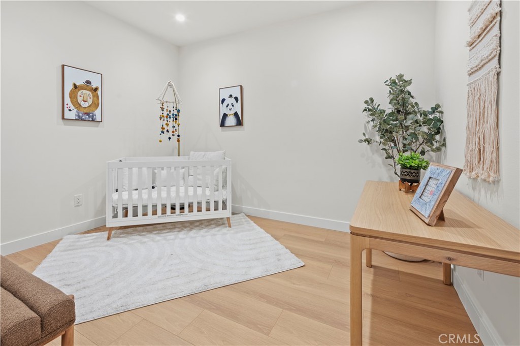 MLS #OC25253896 image #16