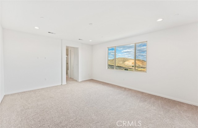 Detail Gallery Image 16 of 43 For 3909 Hudson Ln, Lake Elsinore,  CA 92530 - 6 Beds | 5 Baths