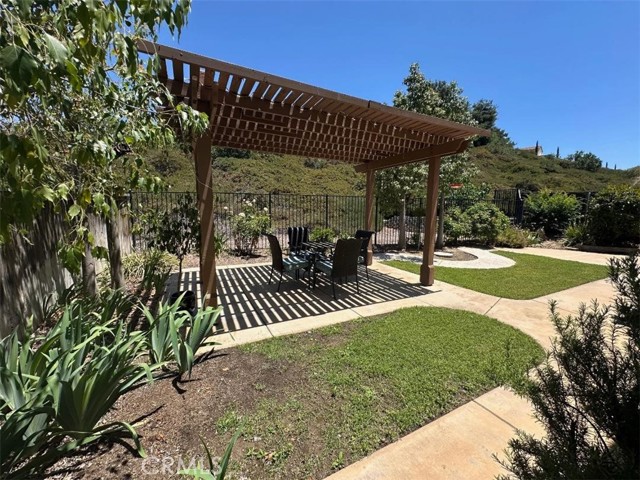 33667 Abbey Road, Temecula CA: https://media.crmls.org/medias/b4bfc083-da1d-4e5a-9fb5-0be8d568cbdb.jpg
