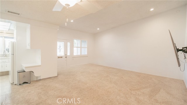 Detail Gallery Image 4 of 30 For 1880 St John Rd Mut 15, 33b, Seal Beach,  CA 90740 - 2 Beds | 1 Baths