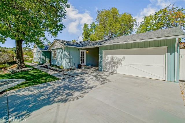 Detail Gallery Image 2 of 74 For 9851 Shadow Island, Sunland,  CA 91040 - 3 Beds | 2 Baths