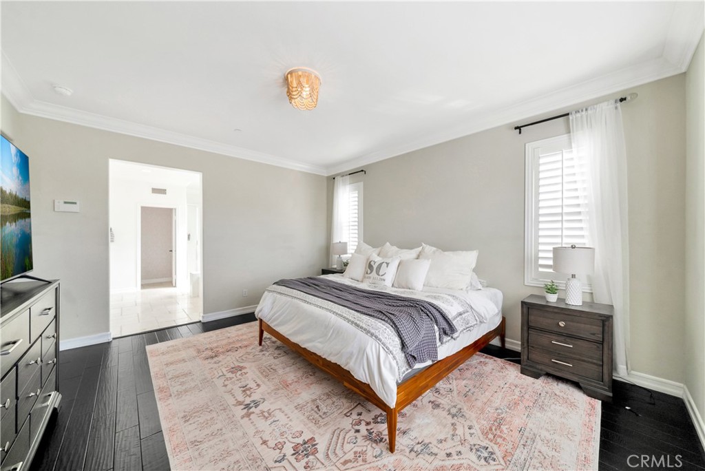 MLS #OC25252781 image #44