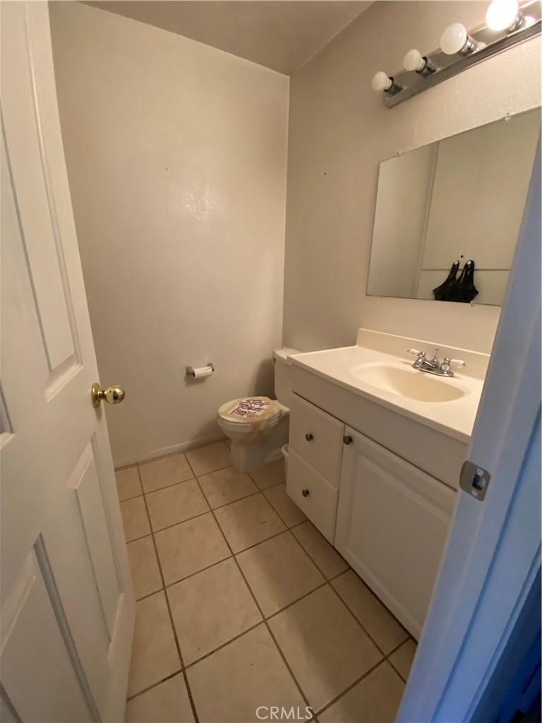 https://media.crmls.org/medias/b4c0b47d-1780-4903-80ca-1bed4f8565f1.jpg?preset=X-Large