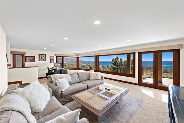 Detail Gallery Image 32 of 39 For 612 Allview Pl, Laguna Beach,  CA 92651 - 3 Beds | 3/1 Baths