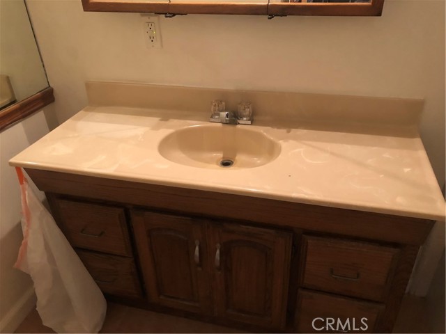 Full bath