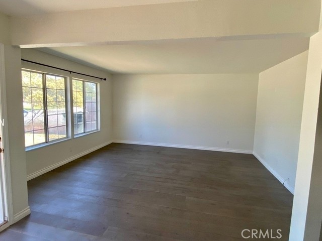 740 East Dollie Street photo 3
