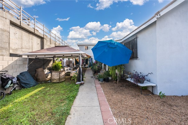 Detail Gallery Image 32 of 38 For 6118 S Main, Los Angeles,  CA 90003 - 6 Beds | 3/2 Baths