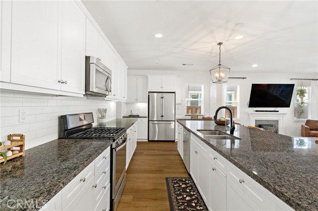 Detail Gallery Image 7 of 48 For 29497 Wooden Boat, Menifee,  CA 92585 - 3 Beds | 2 Baths