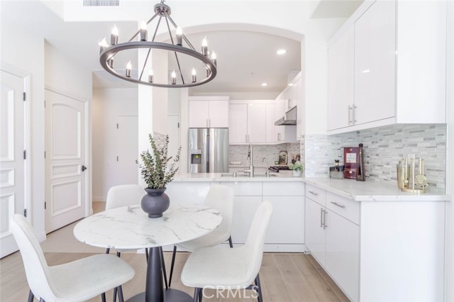 Detail Gallery Image 11 of 46 For 1598 Long Beach #407,  Long Beach,  CA 90813 - 2 Beds | 3 Baths