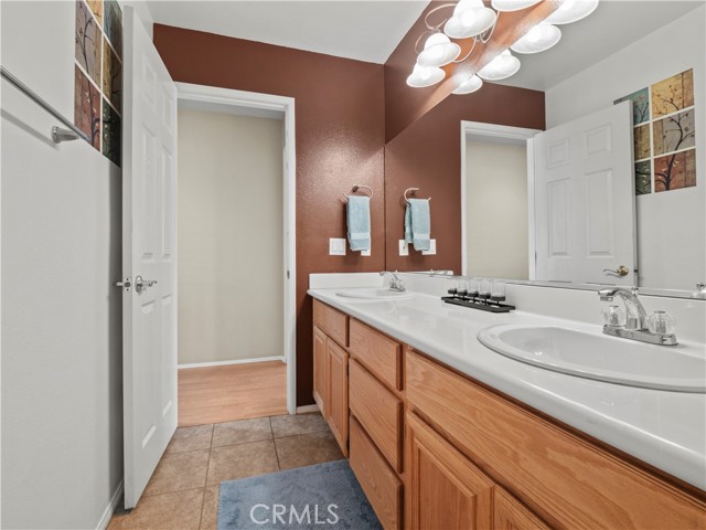 Detail Gallery Image 31 of 40 For 26332 Oakdale Canyon Ln, Canyon Country,  CA 91387 - 5 Beds | 3 Baths