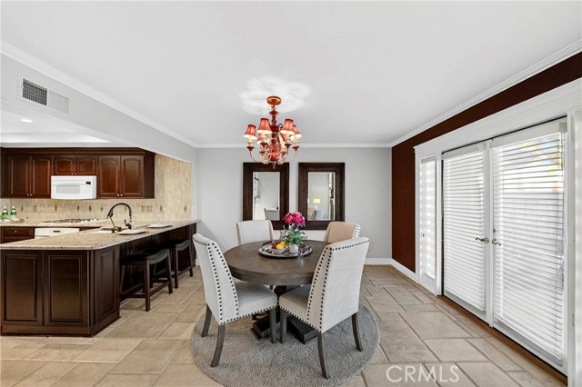 Detail Gallery Image 4 of 49 For 453 Pinehurst Ct, Fullerton,  CA 92835 - 3 Beds | 3 Baths