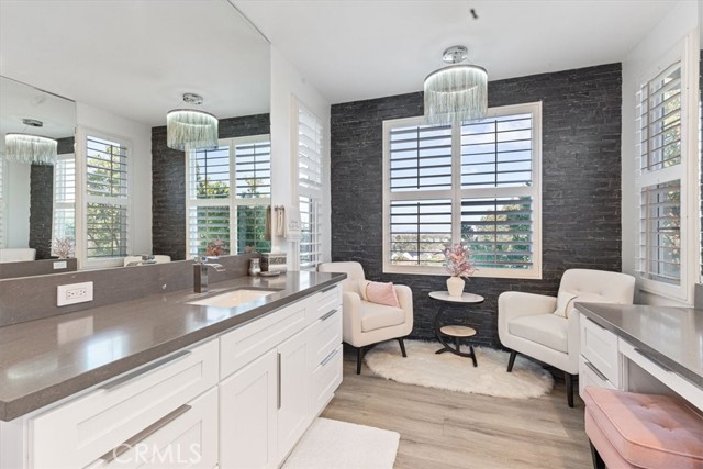 33 Craftsbury Place, Ladera Ranch CA: https://media.crmls.org/medias/b4c468db-3cde-4f1e-bb93-80aa8dc916ce.jpg