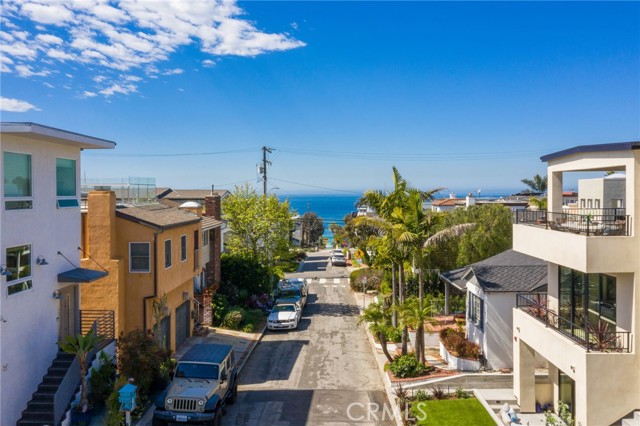 433 29th Street, Manhattan Beach, California 90266, 5 Bedrooms Bedrooms, ,3 BathroomsBathrooms,Residential,Sold,29th,SB24049401