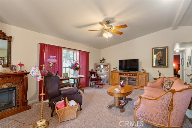 Detail Gallery Image 4 of 53 For 2050 Springfield Drive #215,  Chico,  CA 95928 - 2 Beds | 2 Baths
