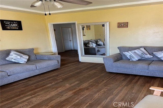 Detail Gallery Image 4 of 20 For 216 Bedford Way, Bakersfield,  CA 93308 - 3 Beds | 1 Baths