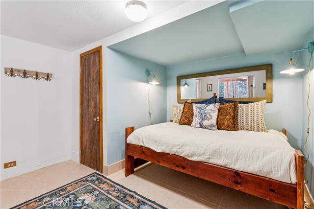 Detail Gallery Image 24 of 52 For 465 Blue Jay Canyon Road, Blue Jay,  CA 92317 - 3 Beds | 2 Baths