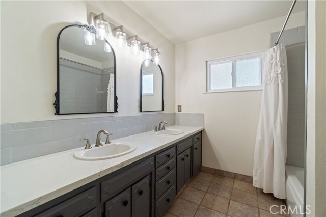 Detail Gallery Image 27 of 52 For 9331 E Mesa Ave, Clovis,  CA 93619 - 3 Beds | 2/1 Baths