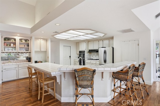 Detail Gallery Image 10 of 52 For 40484 Goldside Dr, Oakhurst,  CA 93644 - 4 Beds | 3 Baths