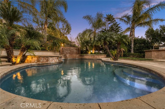 12800 Via Donatello, Porter Ranch CA: https://media.crmls.org/medias/b4c8f3a3-d25a-4491-8adb-0abd080136f6.jpg