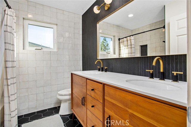 Detail Gallery Image 18 of 32 For 29110 Wayfarer Ln, Lake Elsinore,  CA 92530 - 4 Beds | 2/1 Baths