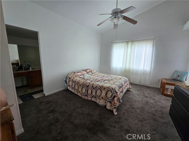 13966 Fox Street, San Fernando CA: https://media.crmls.org/medias/b4cad612-9cfe-4fd1-bac3-716496f7fd23.jpg