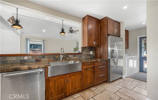 Detail Gallery Image 12 of 44 For 2731 Rutgers Ave, Long Beach,  CA 90815 - 3 Beds | 2 Baths