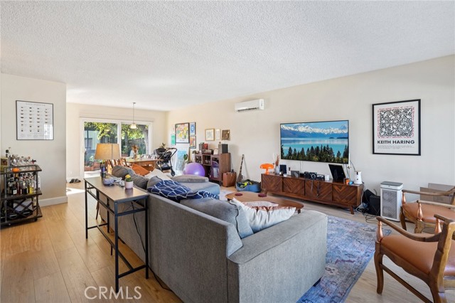 Detail Gallery Image 2 of 44 For 2305 Silver Ridge Ave, Los Angeles,  CA 90039 - 6 Beds | 6 Baths