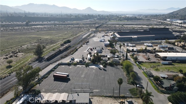 Detail Gallery Image 4 of 4 For 1200 Jefferson, Colton,  CA 92324 - – Beds | – Baths