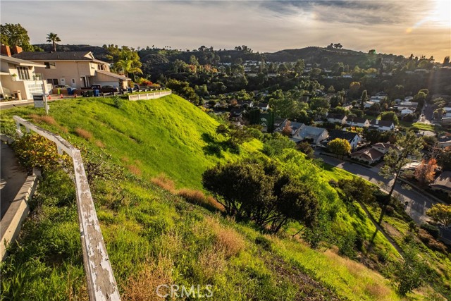 Detail Gallery Image 2 of 19 For 34 Torreon Dr, Woodland Hills,  CA 91364 - – Beds | – Baths