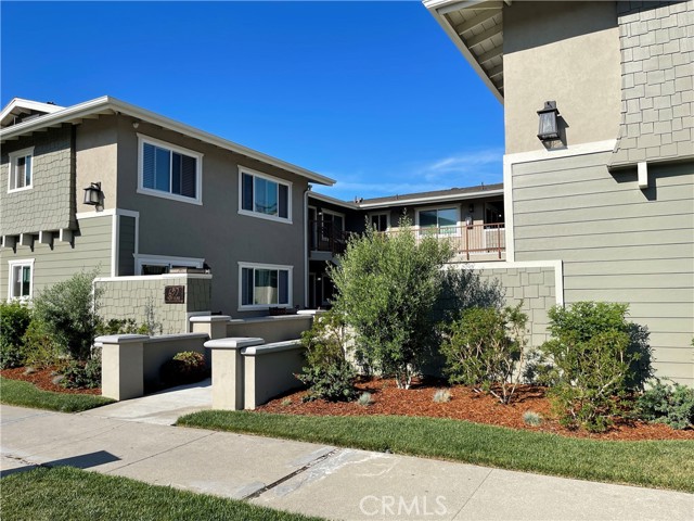 657 Scott Place, Glendora CA: https://media.crmls.org/medias/b4cdd642-51cb-4b42-97ad-cec4cbb0618a.jpg