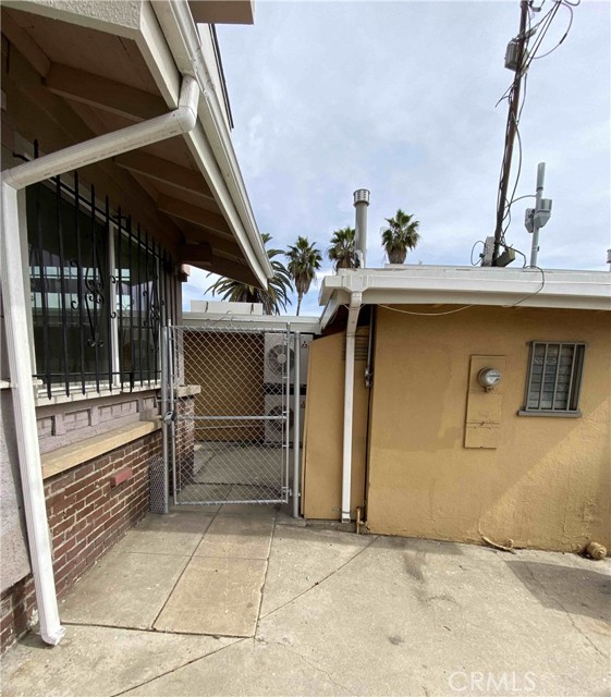 1331 Atlantic Avenue, Long Beach, California 90813, ,Multi-Family,For Sale,Atlantic,OC25048265