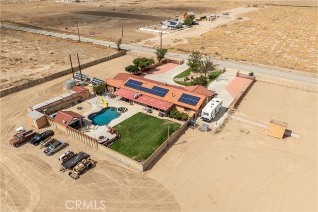 8212 E Avenue H, Lancaster CA: https://media.crmls.org/medias/b4ce7391-8829-4499-bf81-55901dff5193.jpg