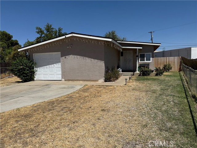 6258 N Glenn Avenue, Fresno CA: https://media.crmls.org/medias/b4cf0914-7c8c-4da2-9919-5f20d230b3a8.jpg