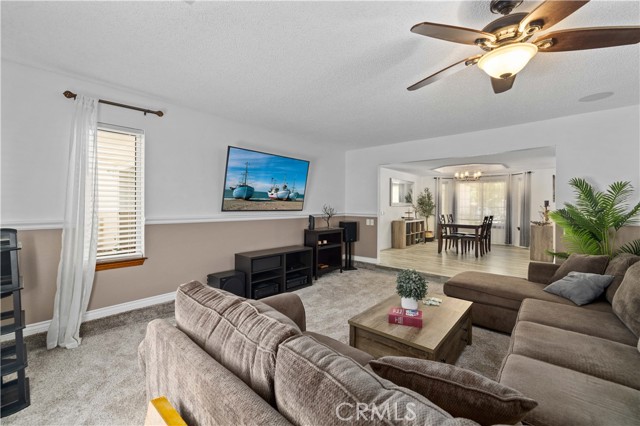 Detail Gallery Image 18 of 34 For 2800 Gus Ct, Lancaster,  CA 93536 - 3 Beds | 2 Baths