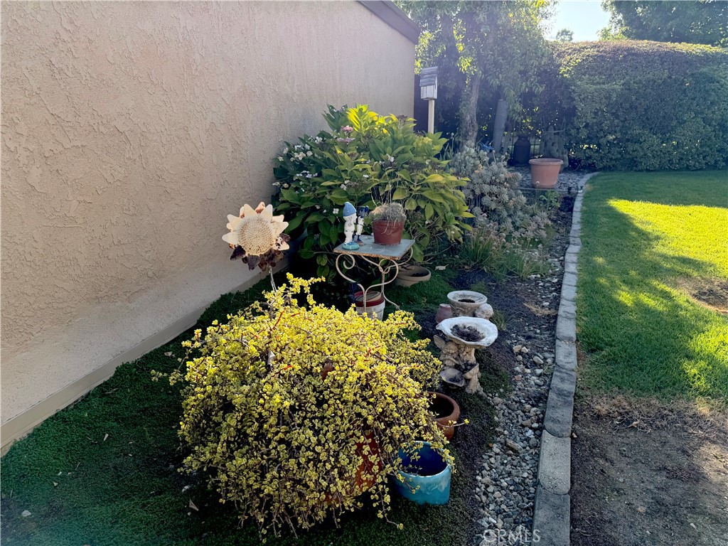 https://media.crmls.org/medias/b4d0af0f-1ef9-4f81-89ea-673c4a05fe79.jpg?preset=X-Large