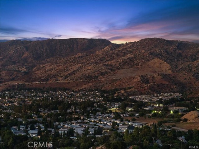 Detail Gallery Image 10 of 53 For 956 Crown Hill, Simi Valley,  CA 93063 - 4 Beds | 3 Baths