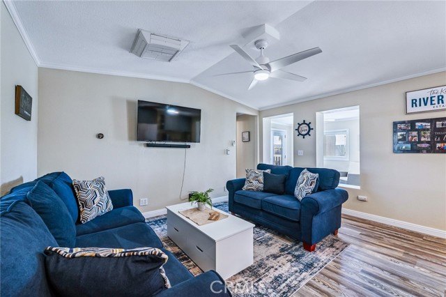 Detail Gallery Image 11 of 70 For 669 Channel Way, Needles,  CA 92363 - 3 Beds | 3 Baths