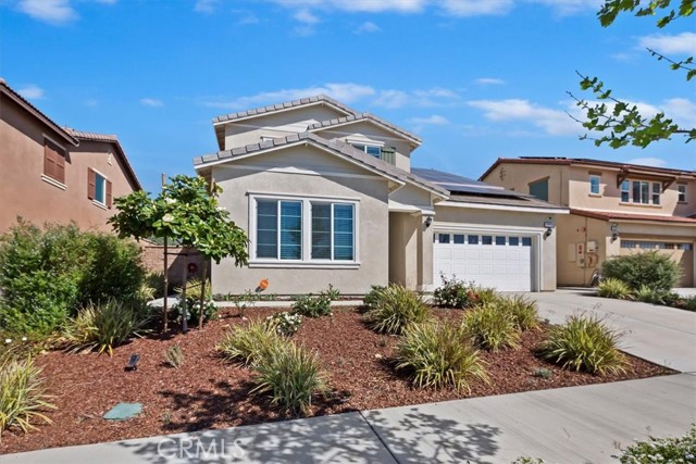 Detail Gallery Image 4 of 44 For 15816 Parry Peak, Fontana,  CA 92336 - 4 Beds | 3/1 Baths