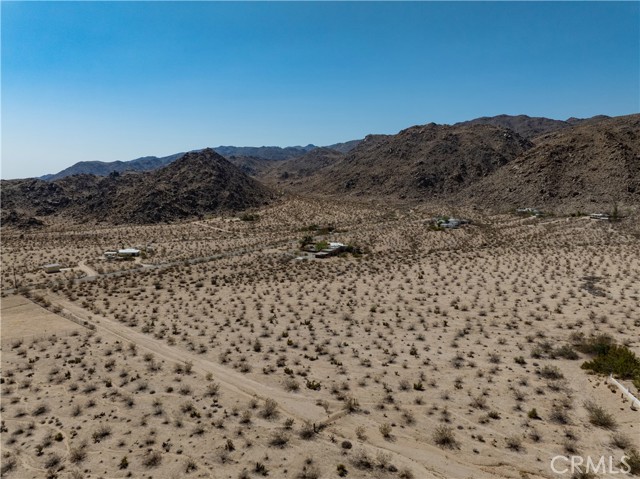 Detail Gallery Image 5 of 21 For 7054 Canyon Rd, Twentynine Palms,  CA 92277 - – Beds | – Baths