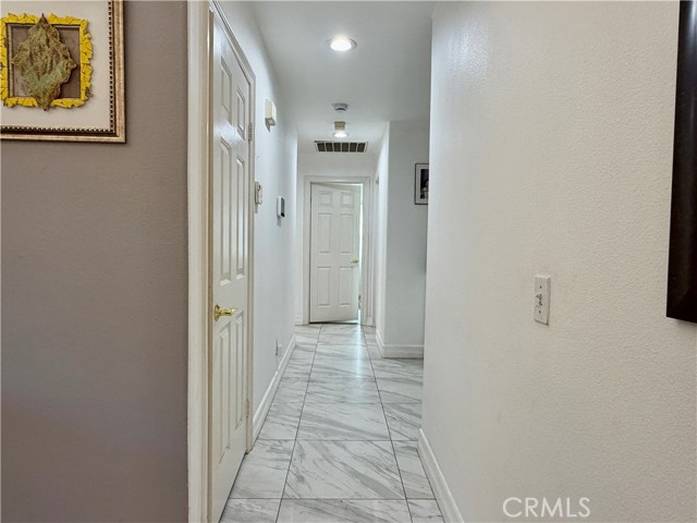 Detail Gallery Image 10 of 46 For 3585 Ambrose, Corona,  CA 92882 - 5 Beds | 3/1 Baths