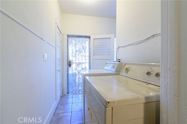 Detail Gallery Image 14 of 15 For 1593 W 47th St, Los Angeles,  CA 90062 - 3 Beds | 1/1 Baths