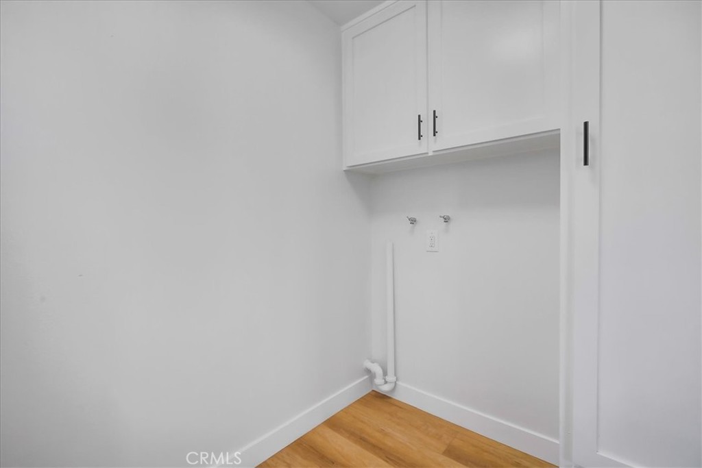 https://media.crmls.org/medias/b4d3a906-4066-4d06-8455-6c0ce58b6072.jpg?preset=X-Large