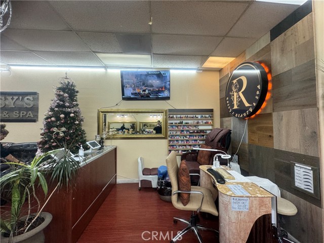 12115 Carson St, Hawaiian Gardens CA: https://media.crmls.org/medias/b4d51276-5271-4182-b33e-8e9f4ed2286d.jpg