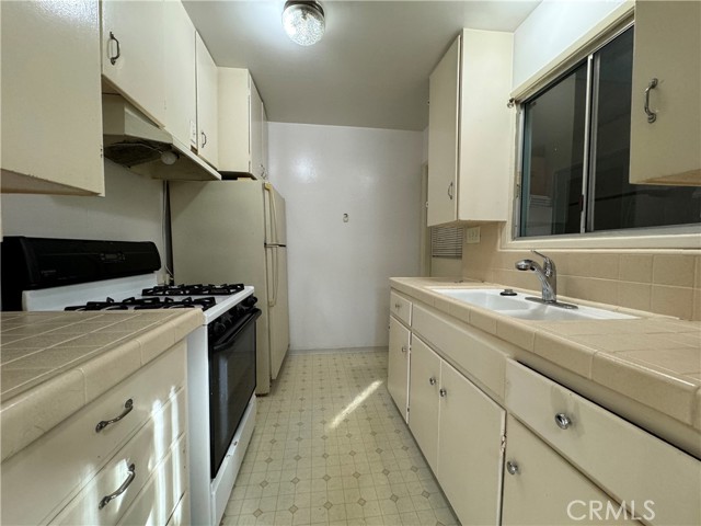 49 N Craig Avenue #2, Pasadena, CA, 91107 49 N Craig Avenue #2, Pasadena, CA, 91107