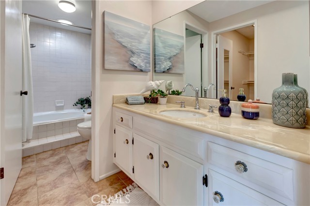 Detail Gallery Image 17 of 33 For 313 El Camino Ln, Placentia,  CA 92870 - 4 Beds | 2/1 Baths